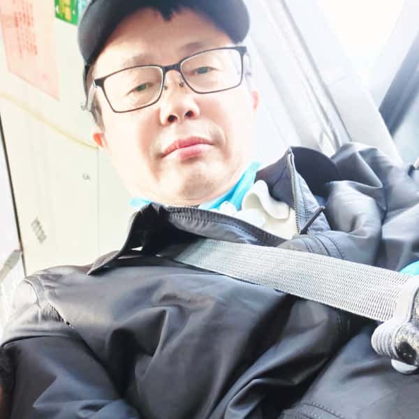 上海56岁单身帅哥真诚找对象-石家庄征婚相亲网